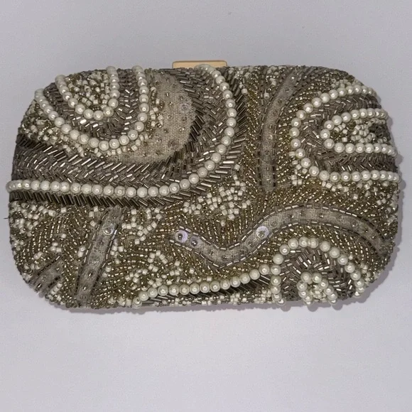 Lulu’s Elegant Beaded Clutch w/ Gold Chain (worn once) - Picture 2 of 7